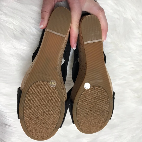 NEW Lucky Brand Black Wedge Sandals 10 - Picture 4 of 6